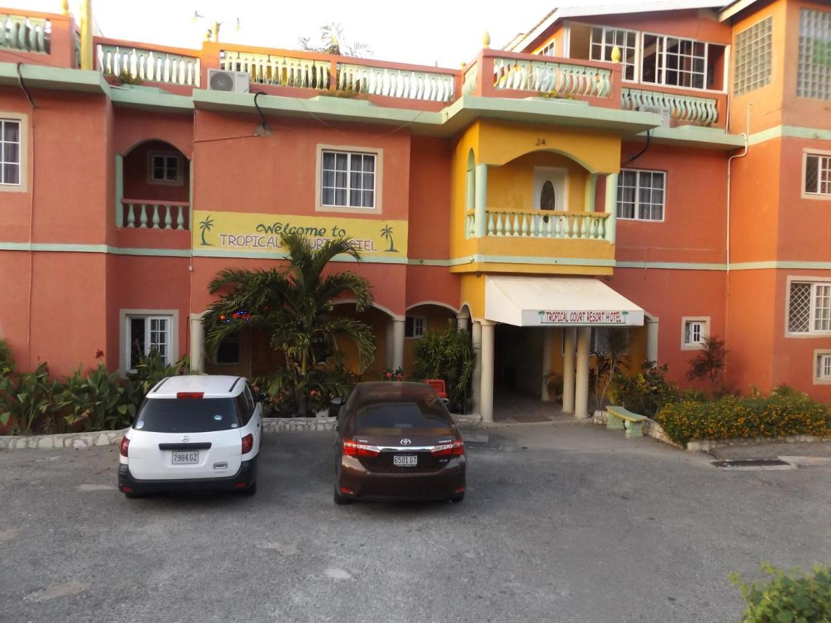 Tropical Court Hotel Montego Bay Extérieur photo